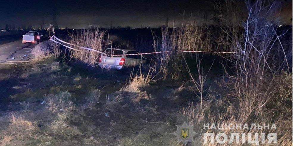 В Одессе пьяный водитель выехал за пределы проезжей части: двое погибших, один пострадавший