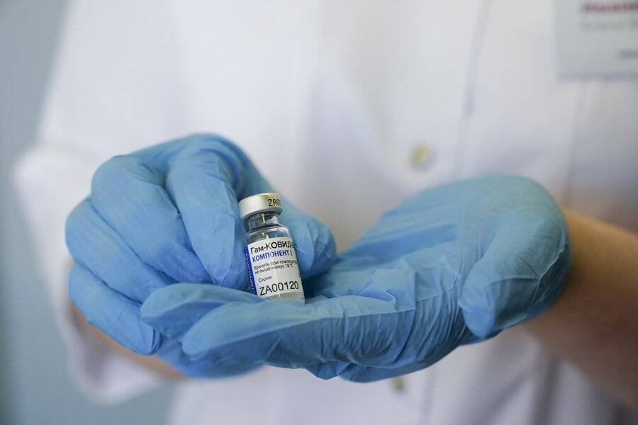 Минобороны сообщило о зарубежных планах дискредитировать российскую вакцину