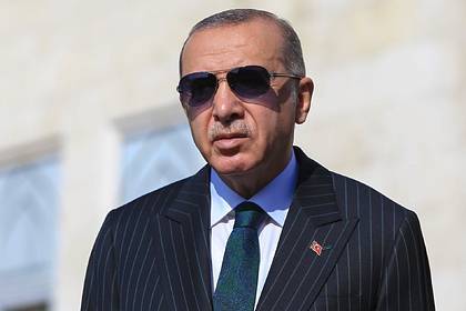 Эрдоган назвал «неуважением» санкции США из-за С-400