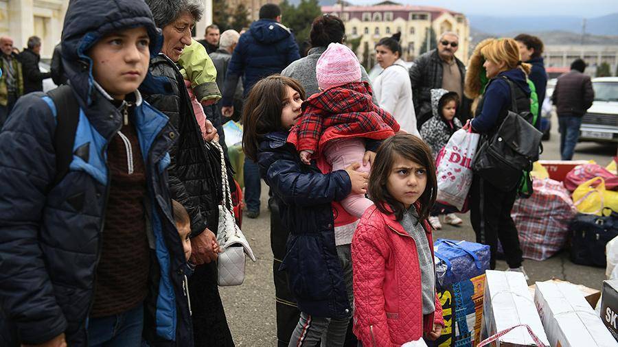Более 630 беженцев вернулись в субботу в Нагорный Карабах