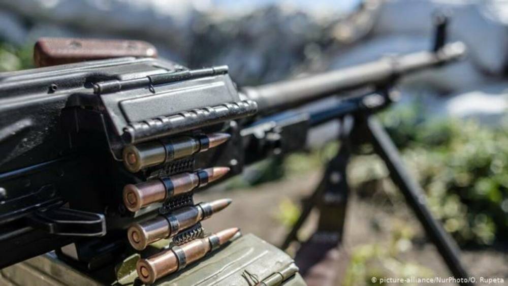 Три обстрела и двое раненых украинцев: детали о ситуации на Донбассе