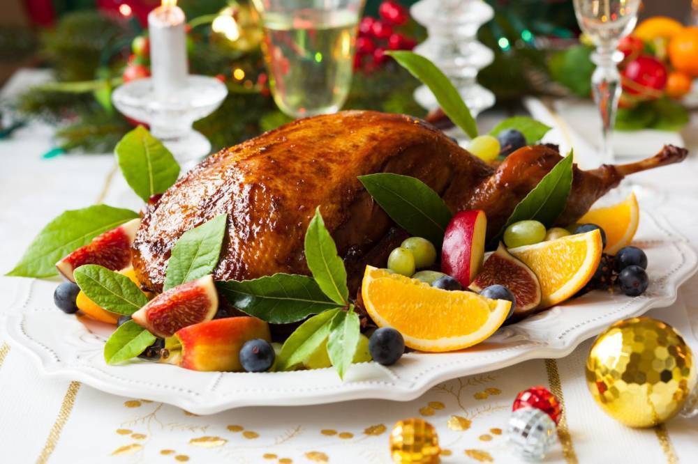 Новогоднее меню: три рецепта утки на горячее