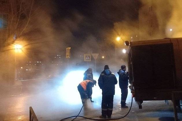 Улицу Столярова затопило в Чите из-за засора канализации