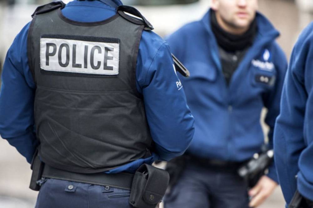 Во Франции мужчина с ножом напал на прохожих: есть раненые