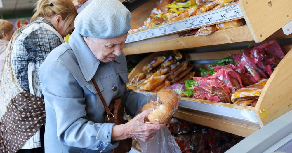 Россияне больше всего тратят на еду, табак и алкоголь