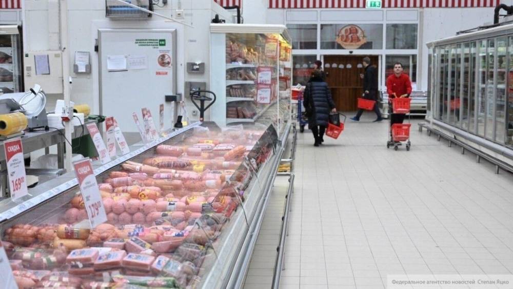 Правительство РФ еще на год продлило продовольственное эмбарго