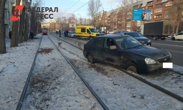 В Екатеринбурге пешеход погиб на глазах у маленького сына