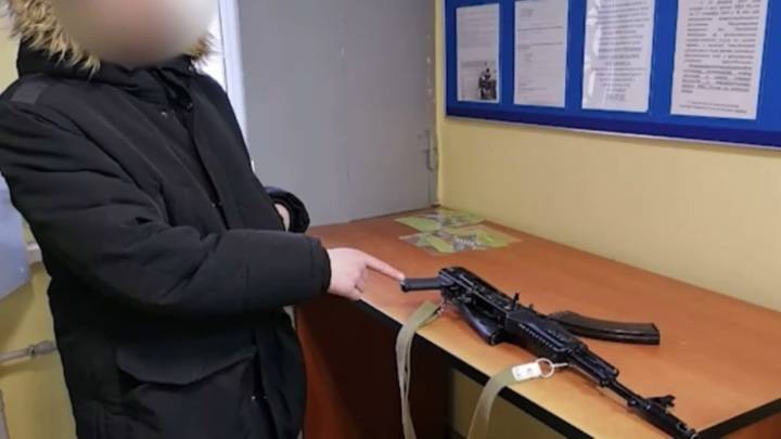 Появилось видео стрельбы из автомата в Петербурге