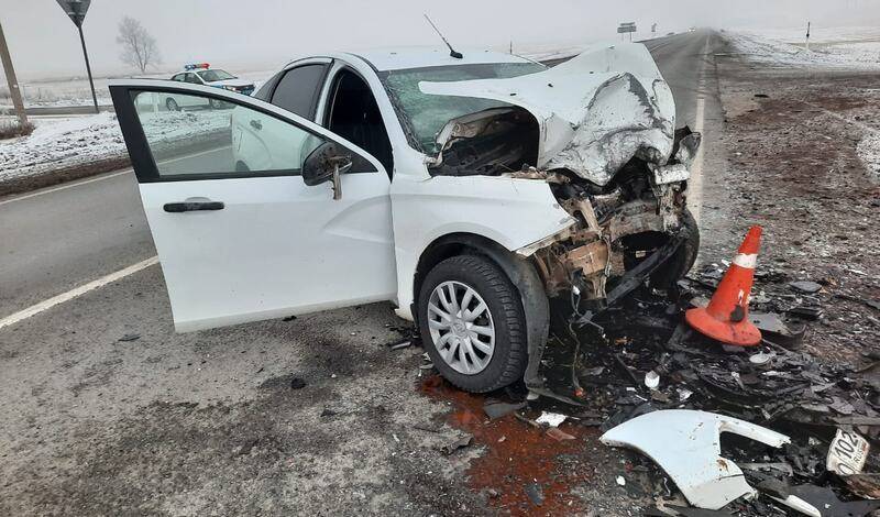 На трассе в Башкирии произошла авария со смертельным исходом