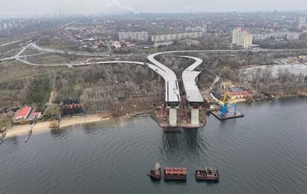 Запорожский мост испытали грузовиками