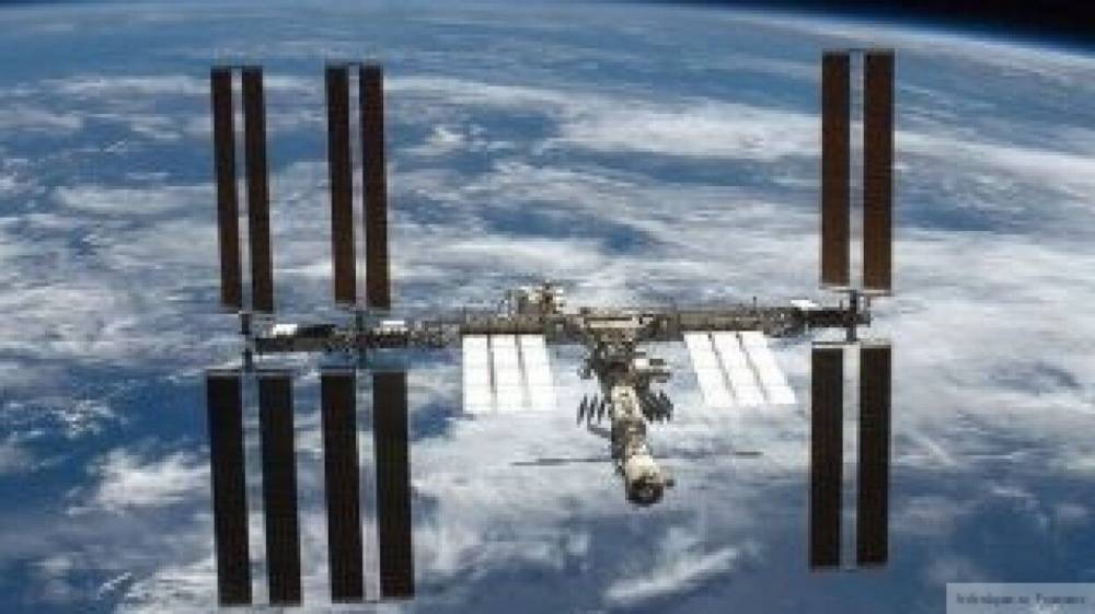 Монтаж первого туалета производства США начали космонавты на МКС