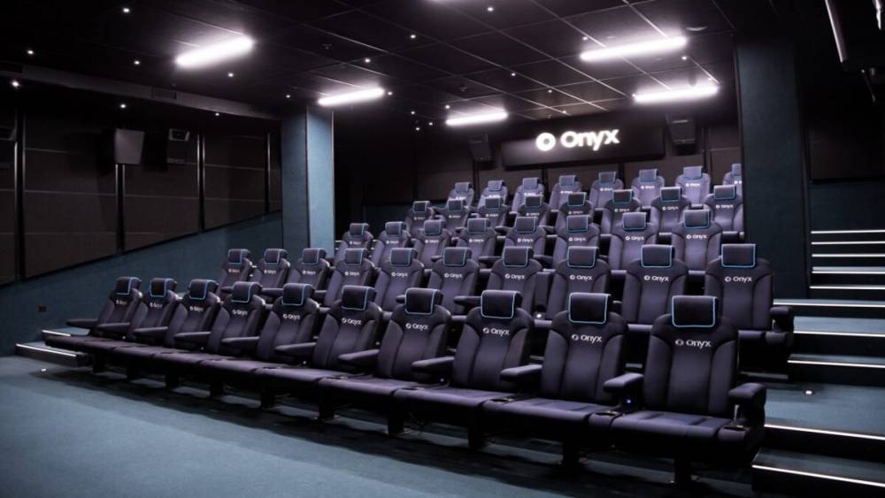 Первый в Восточной Европе: в Киеве открыли кинотеатр с новейшей технологией экрана