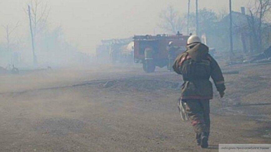 Один человек погиб при пожаре в боксе хранения тепловозов в Хакасии