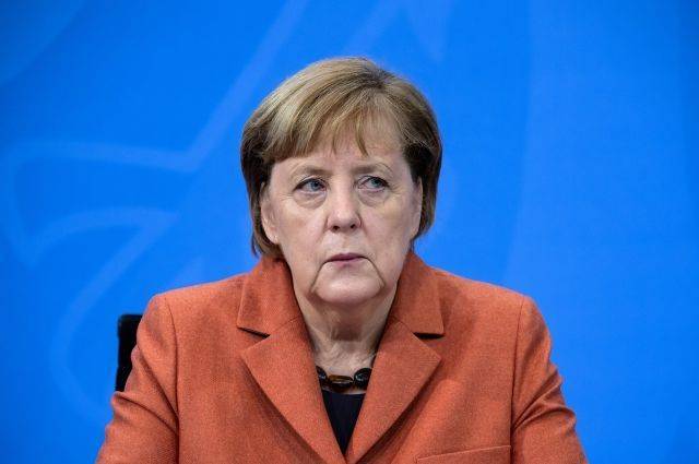 Меркель обозначила сроки возвращения Германии к нормальной жизни