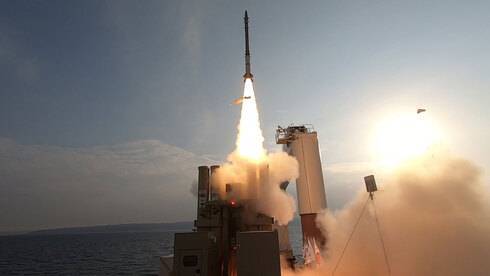 Видео: система "Железный купол" впервые сбила крылатую ракету