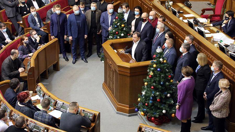 Верховная рада Украины утвердила госбюджет с дефицитом ВВП в 5,5%