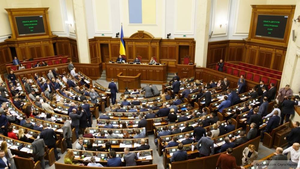Власти Украины утвердили госбюджет на 2021 год с дефицитом 5,5% ВВП