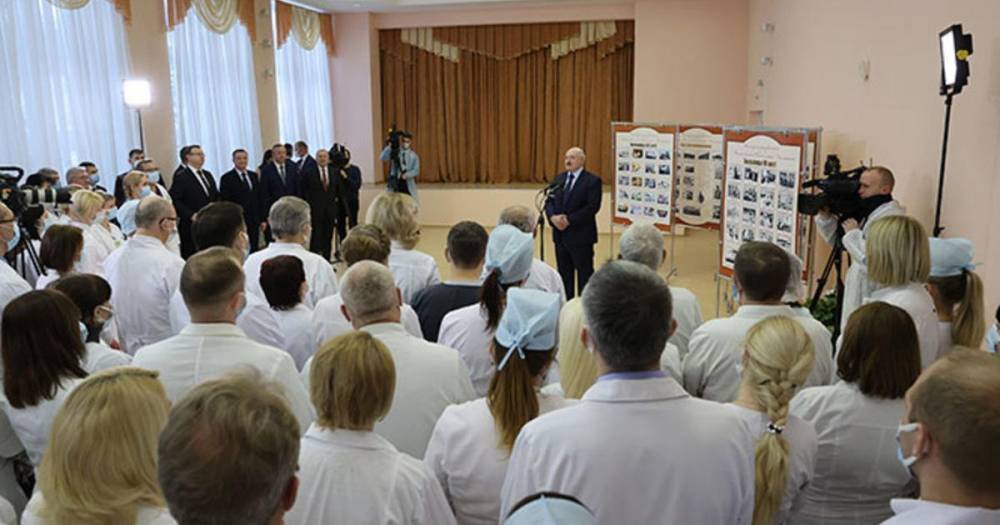 Лукашенко назвал Белоруссию центром цивилизации и пообещал драться