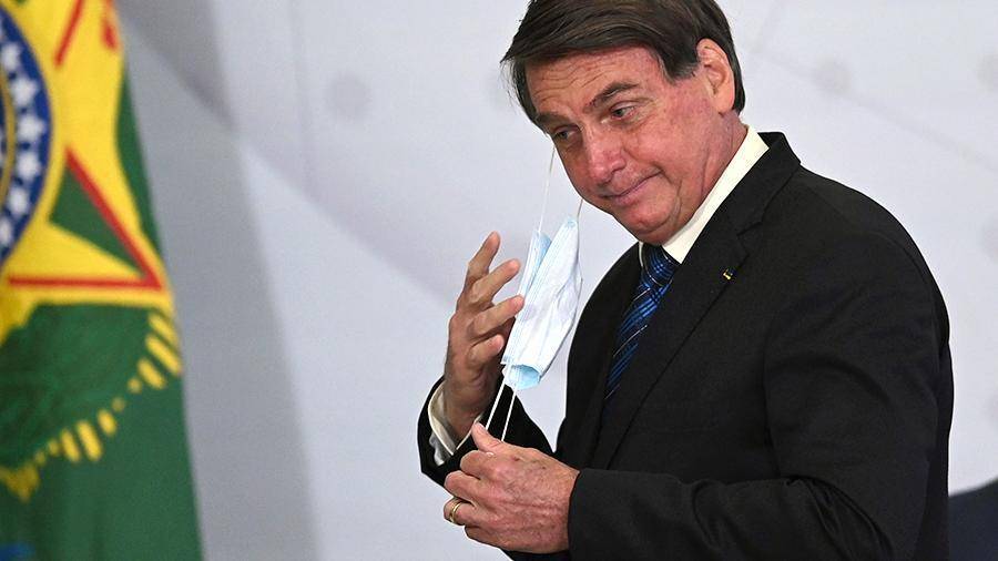 Президент Бразилии отказался делать прививку от коронавируса