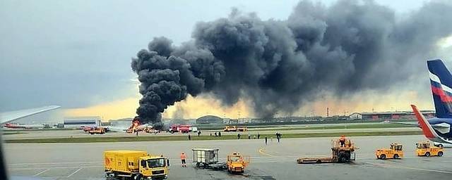 В «Аэрофлоте» заявили, что учебный тренажер мог стать причиной катастрофы SSJ100 в Шереметьево