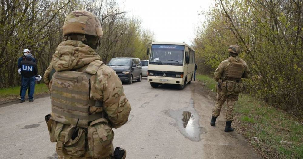 Обмен пленными 16 декабря будет рассматривать Минская трехсторонняя контактная группа: надежда договориться слабая