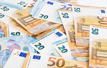 В следующем году минимальная зарплата в Литве повысится до 642 евро