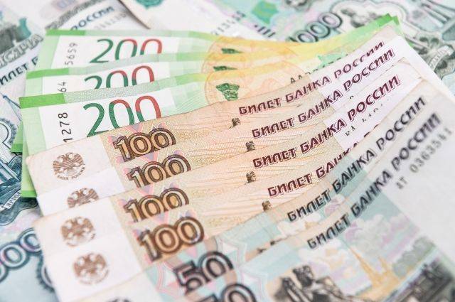 Реальный эффективный курс рубля с начала года снизился на 16,8%