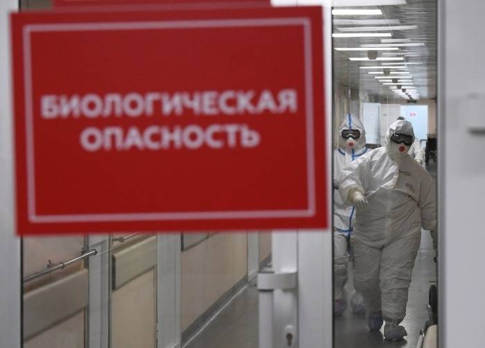 В РФ выявлено более 26,5 тыс. новых случаев COVID-19 за сутки, 596 умерших