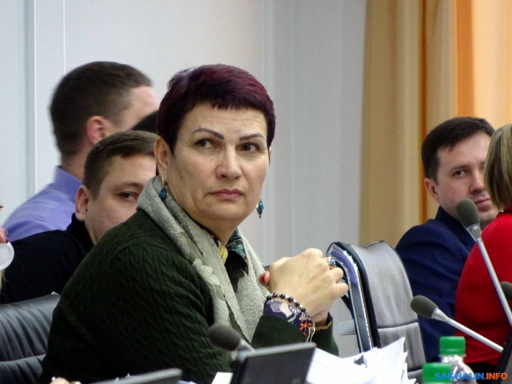 Депутат Кириллова: "Мы должны воспитывать своих детей, чтобы они умели пить"