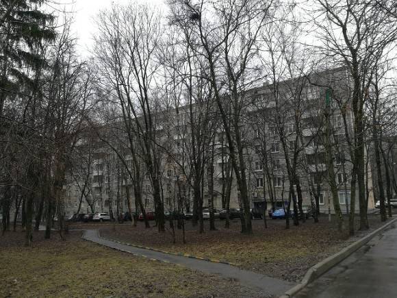 Два трупа нашли в запертой квартире на востоке Москвы