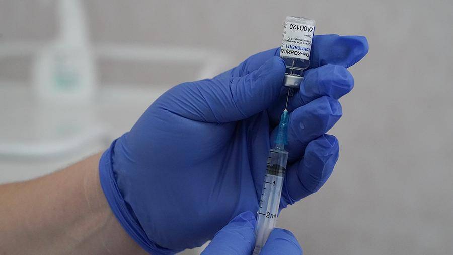 Прививку от коронавируса вакциной «Спутник V» сделали уже 12 сенаторов