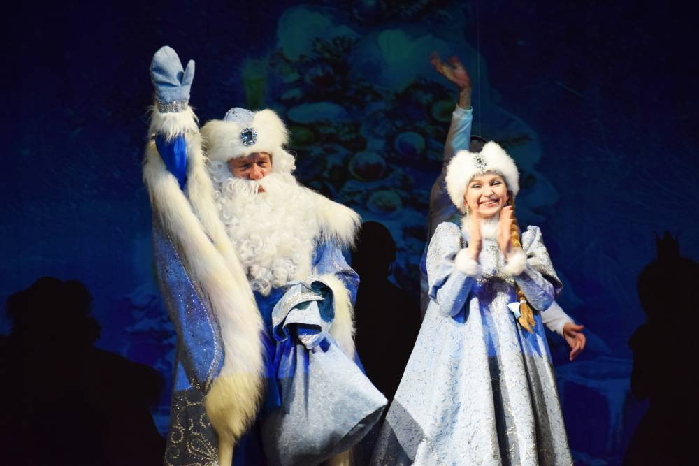 «Сюрприз для Санта Клауса». Премьера новогоднего спектакля для детей состоится в театре кукол 17 декабря