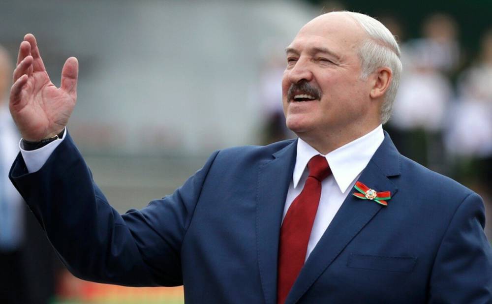 Лукашенко говорит, что в Украине про * * * ли медицину и зовет врачей к себе: реакция МИД