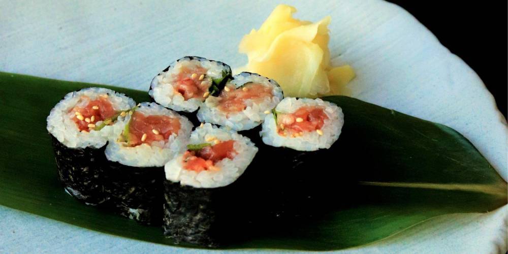 Роллы и нигири. Секреты и тонкости приготовления японских суши от шеф-повара