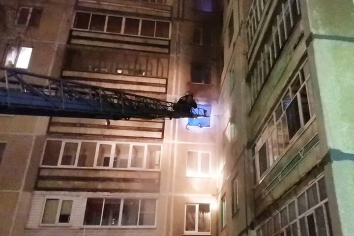 Два человека погибли при пожаре в девятиэтажном доме в Новочебоксарске