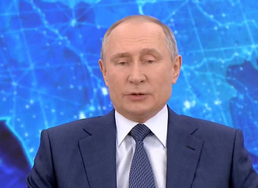 Путин обещал разобраться с проблемой нехватки лекарств от Covid-2019 в регионах