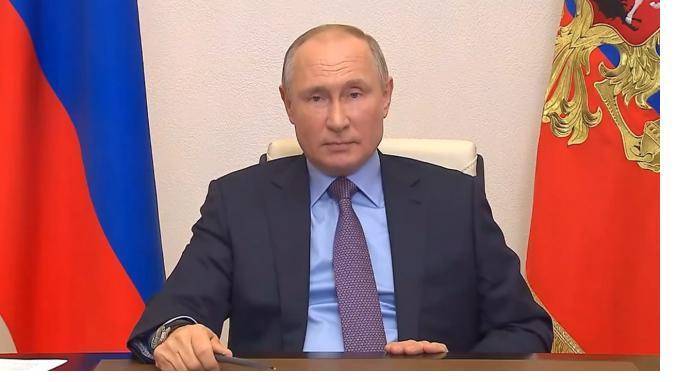 Путин продлил сроки пребывания мигрантов в России до середины 2021 года