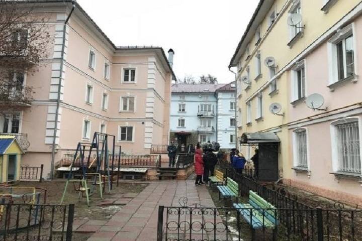 Встреча с жителями скандально известных домов прошла в Серпухове