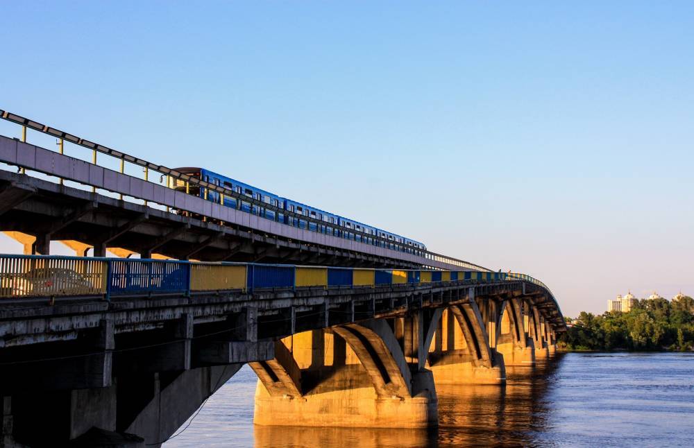 Кличко анонсировал открытие двух новых станций метро в Киеве