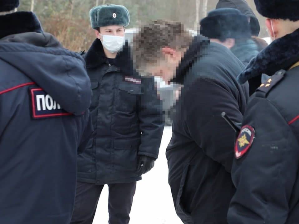Нижегородские полицейские устроили погоню за вооруженными грабителями