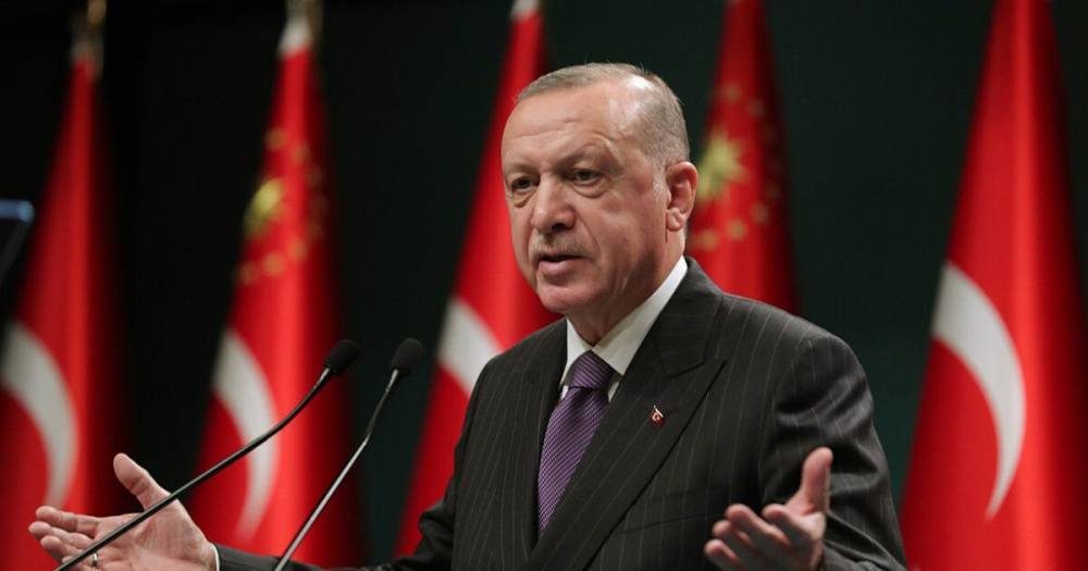 Путин об отношении к Эрдогану: Хвостом не виляет, он мужчина