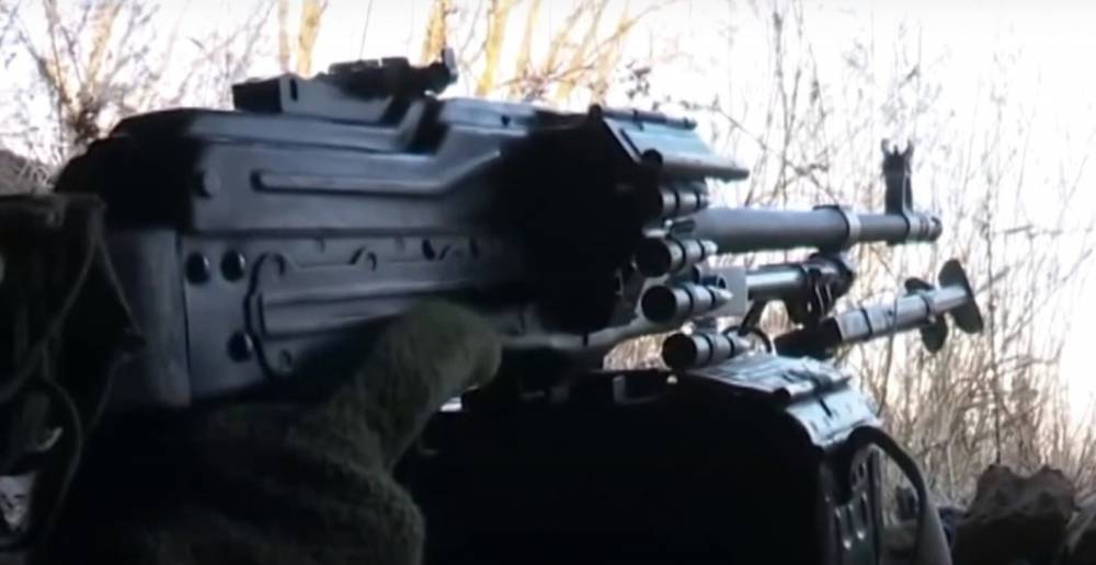 На Донбассе снайпер боевиков ранил бойца ВСУ, его экстренно госпитализировали
