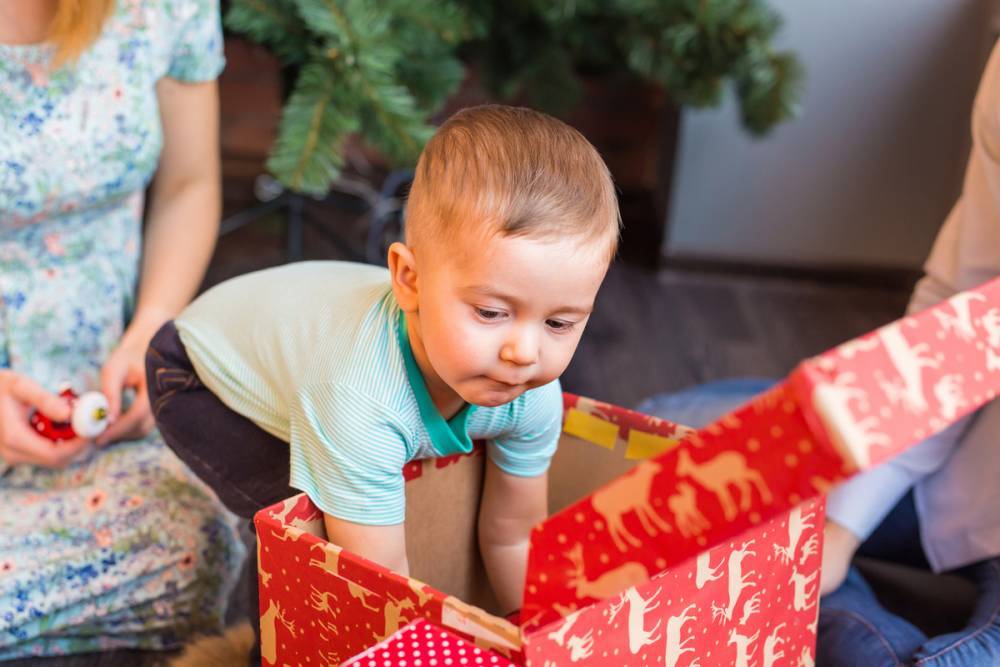 Новогодние подарки для детей подорожали на 20%