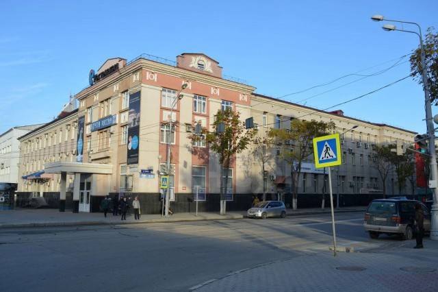 "Ростелеком" ремонтирует Дом связи в Южно-Сахалинске, чтобы продать его часть