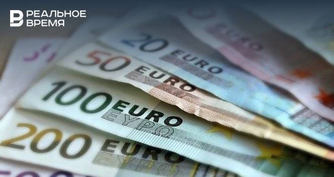 Курс евро превысил 90 рублей впервые с 7 декабря