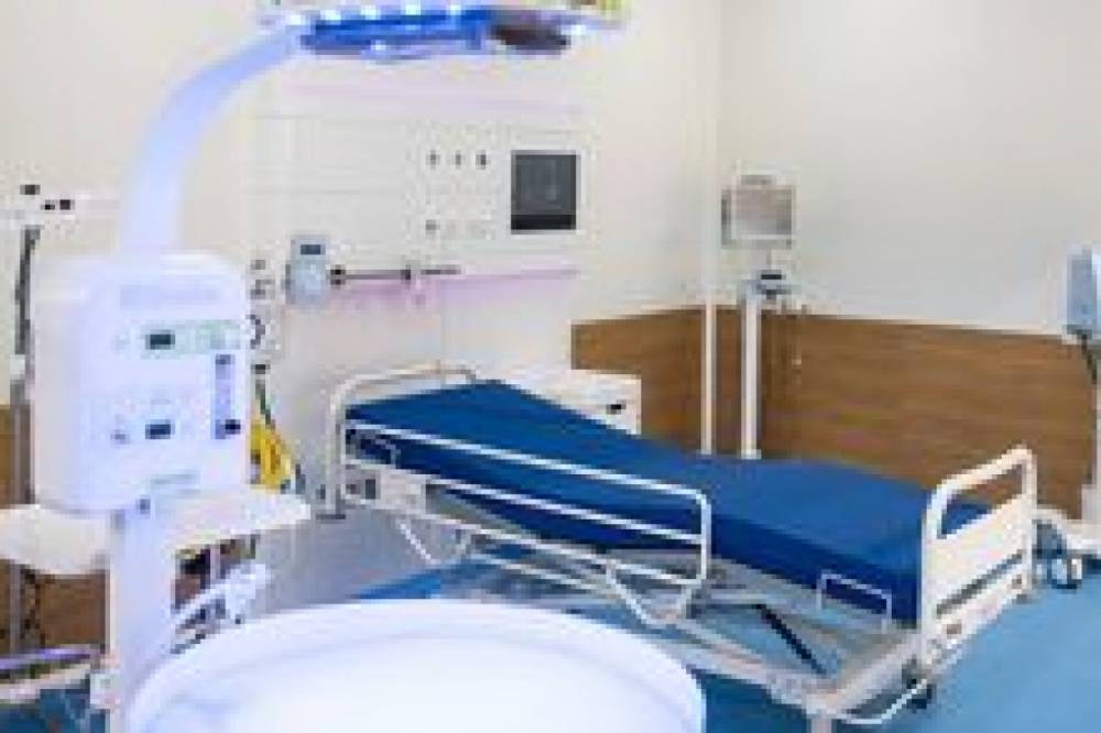 Минздрав: в двух областях Украины заполнено больше половины больничных коек для пациентов с COVID-19