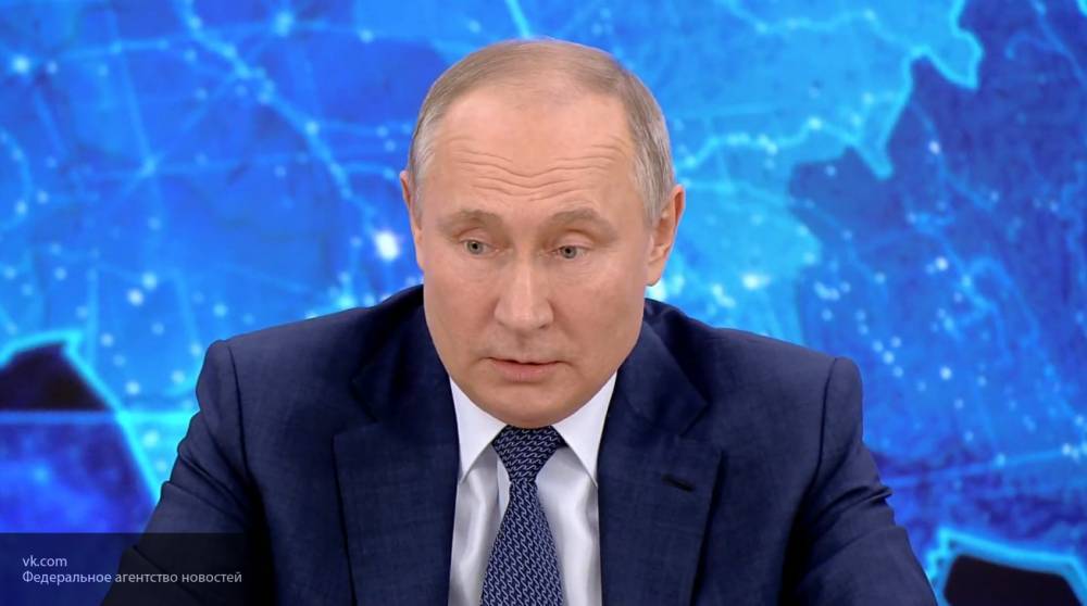Британский журналист объяснил свое бегство из зала после ответа Путина