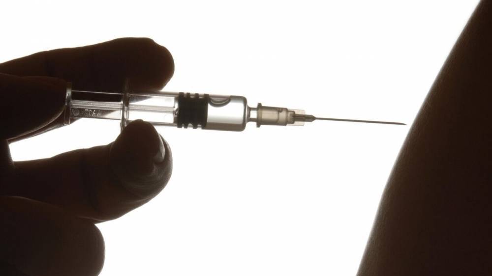 FDA одобрило в США вторую вакцину от коронавируса