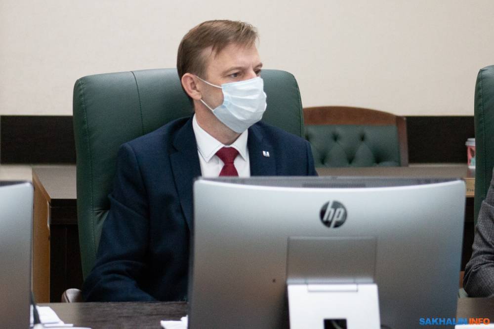 Буренков просит депутатов спасти от уголовки Ана, Самолюк и Захарова