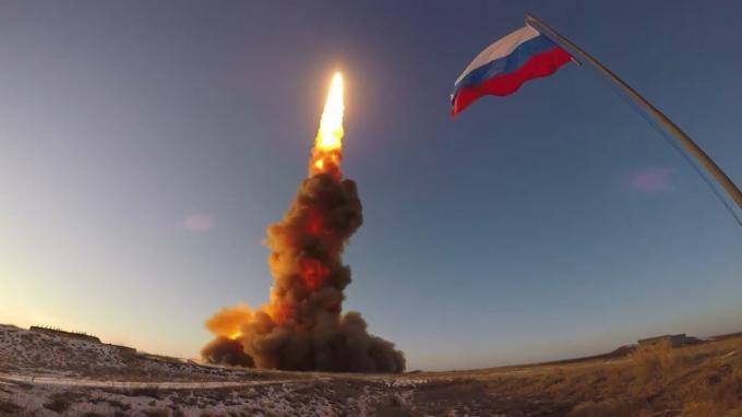 NI: новая гиперзвуковая ракета России имеет двойное назначение